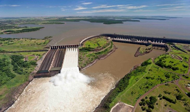 “Paraguay dejó de recibir USD 75.400 millones por energía cedida de Itaipú”
